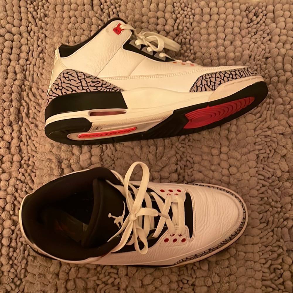 Jordan’s size 8